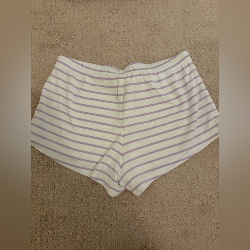 Lake Pima Ruffle Shorts Set - Picture 3 of 6